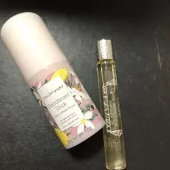 ジルスチュアートオードホワイトフローラルローラーボール10ml・デオドラント2点