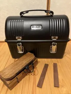 Item thumbnail for item 32d9a032-d7c3-4100-882c-eec79905f071