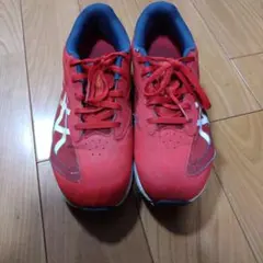 ASICS キッズ スニーカー レッド　24センチのサムネイル