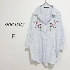 【ワンウェイ】ストライプシャツ F スキッパー 花柄刺繍　チュニック丈 華やかのサムネイル