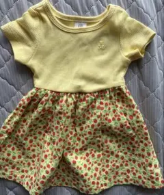 baby GAP イチゴ柄ワンピース 6-12ヶ月