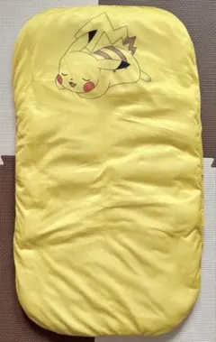 ピカチュウ　ふんわりマット　抱っこ布団
