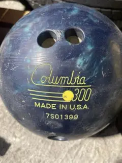 Columbia 300 Moochs ボウリングボール