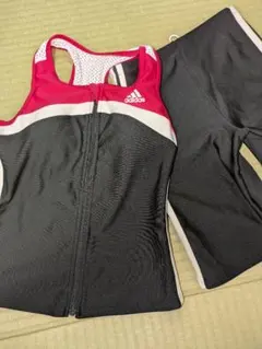 アディダス adidas　S　フルジップアップ　 黒　ピンク　スポーツ水着
