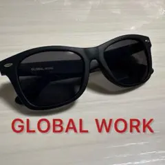 グローバルワーク　サングラス　黒のサムネイル