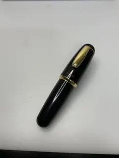 TOMBOW トンボエンピツ ZOOM 828 bw エッグ ボールペン - メルカリ