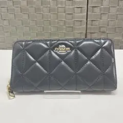 A*U様 未使用品　COACH キルティング 長財布