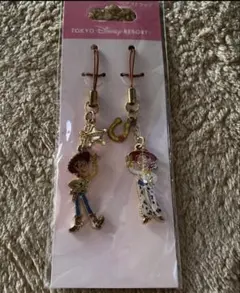TOKYO Disneyリゾート トイストーリー　ストラップ ウッディとジェシー