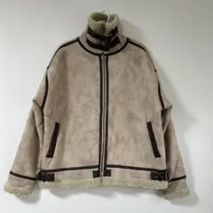 ムートンコート