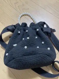 CONFOROBEパール付きブラックヌビバッグ