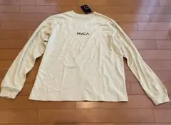 新品・未使用　RVCA クリーム色 長袖シャツ　サイズSのサムネイル