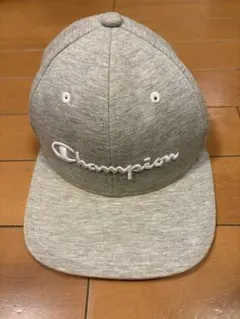 グレー キャップ