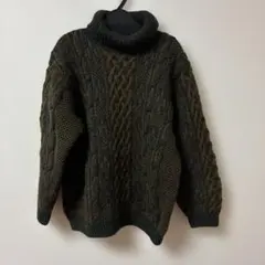 手編み　ハンドメイド　ケーブル編みタートルネックセーター ダークグリーン　編み物