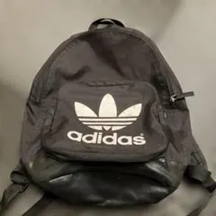 adidas ブラック バックパック