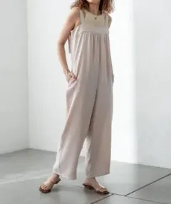 新品/未使用品✨PLUS OTO.HA フリルビスチェキャミサロペット - メルカリ
