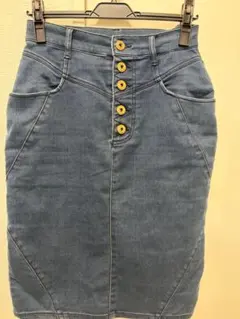 MURUAデニムブルー タイトスカート ボタンフロント