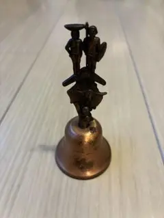 Item thumbnail for item f04135b1-f89d-43d7-93ed-11a2e0180618