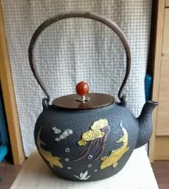 鋳鉄製 金魚デザイン急須