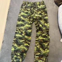 ビームス　迷彩 カーゴパンツ ゴム入りウエスト