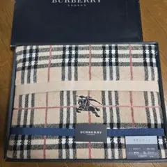 ☆新品未使用BURBERRY タオルケット 140cm×190cm☆のサムネイル