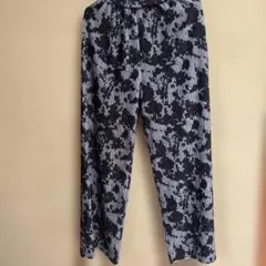 ワイドパンツ 柄パンツ グレー 黒