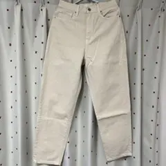 UNIQLO テーパード　ジーンズ　オフホワイト　25