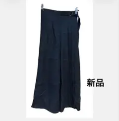 【新品】黒 左前側プリーツ ワイドパンツ ベルト付き