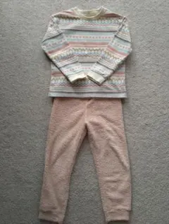 ユニクロ　キッズ　フリースパジャマ　120cm