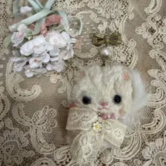 淡いピンク色の仔猫 アーティストベア 海外作家様 ハンドメイド