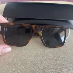 Item thumbnail for item d7dd1a15-7200-44e2-b4d6-ab598a66a9a3