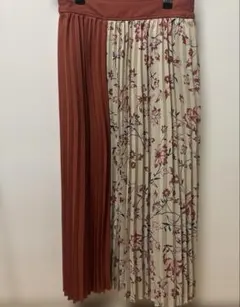 プリーツスカート　ロングスカート　花柄　AZUL by moussy