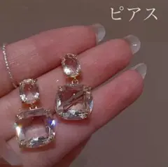クリスタル　ピアス　ゴールド　2連　ドロップピアス　シンプル　上品　高見え　韓国
