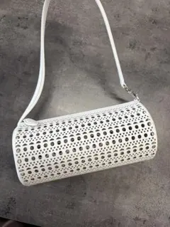 新品未使用　ALAIA Tube bag アライア　チューブバッグ　白のサムネイル