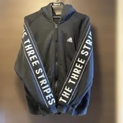 adidas ブラック パーカー フード付き