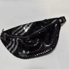 adidas スパンコール ボディバッグ