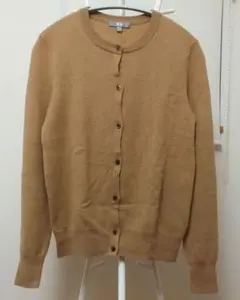 UNIQLO　カシミヤクルーネックカーディガンのサムネイル