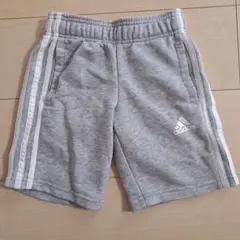 adidas ハーフパンツ 110サイズ グレー
