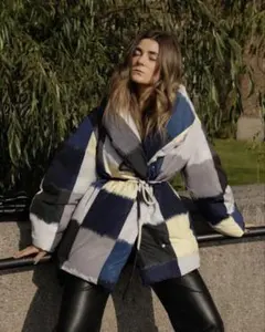 半額以下！！！　marimekko ジャケットのサムネイル