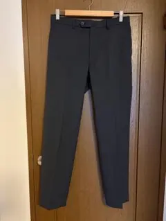 オンリー　ダークグレー スラックス
