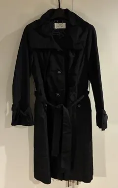 Courrèges（クレージュ）、 ベルト付き トレンチコート（ロングコート）