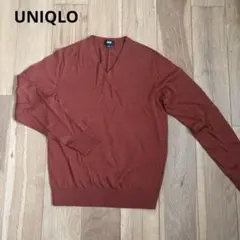 美品　UNIQLO ユニクロ　エクストラファインメリノ　Vネックセーター S