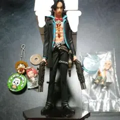 ポートガス・D・エースフィギュア＋オマケ