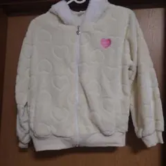 ハート模様フード付きジャケット 　モコモコ　クリーム色　140