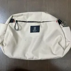 MILESTO ベージュ　ショルダーバッグ　トラベルバッグのサムネイル