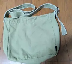 ショルダーバッグ
