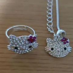 サンリオ　キティちゃん　ネックレス　指輪　リング