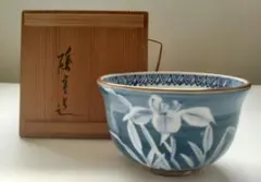 美品】有田焼 源右衛門窯 染錦桜花図 飯碗 共箱・しおり付き 茶碗