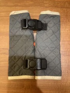 チャイルドシート抜け出し防止　ベルト　カバー