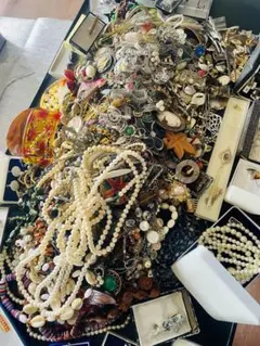 ビンテージ アクセサリー コレクション 約9kg パール 瑪瑙 鼈甲 有り
