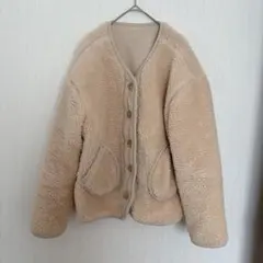 匿名配送❣️ベージュ フリースジャケット ボタン付き　Mサイズ